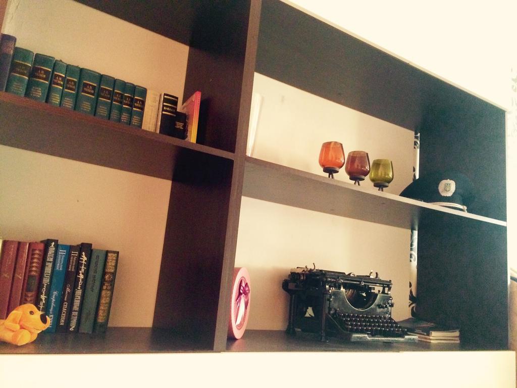 Apartment Ushakova 16 Dnyipropetrovszk Kültér fotó